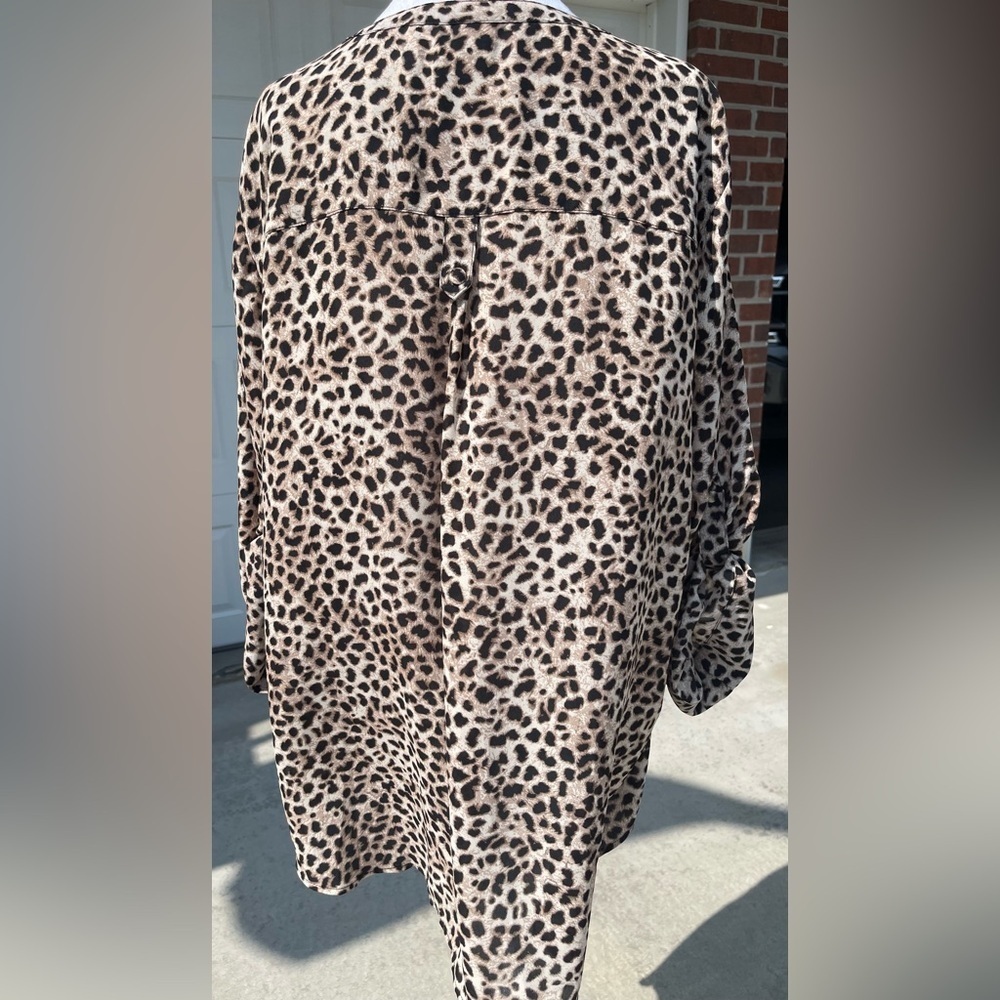 Torrid Leopard Print Brown Black Blouse Top, Size 3X - Picture 2 of 6